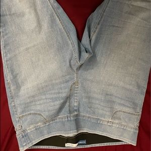 Old Navy Rockstar Skinny Jeans plus size 22 reg Worn 1 time Excellent condition